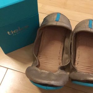 Tieks Metallic Gold size 8